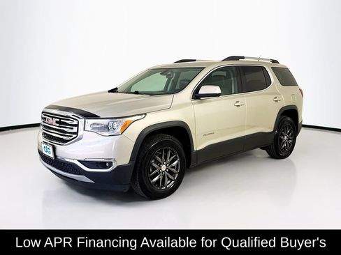 Used 2017 GMC Acadia SLT FWD image 3