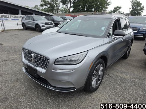 Used 2022 Lincoln Corsair Reserve w/ Equipment Group 201A AWD/4WD image 4