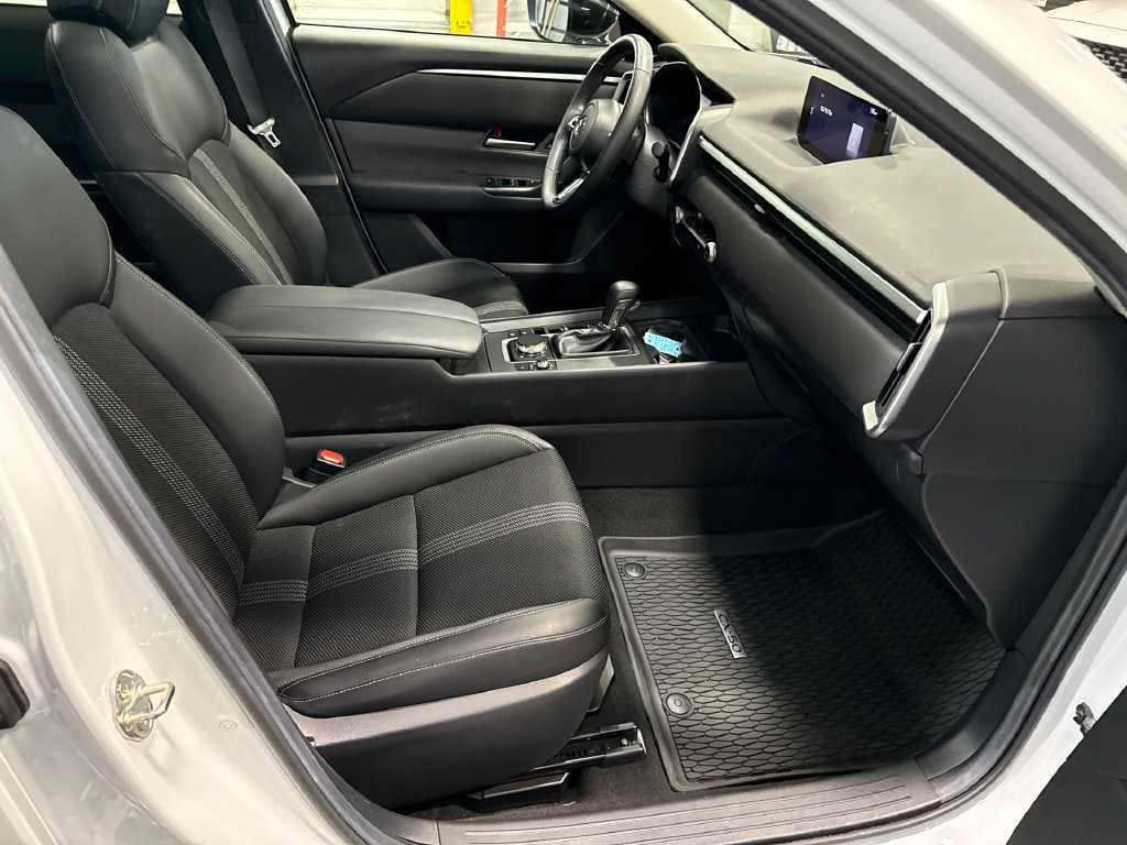 Certified 2024 MAZDA CX-50 AWD 2.5 S w/ Weather Package image 19