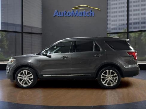 Used 2016 Ford Explorer XLT w/ Equipment Group 202A image 7