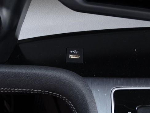 New 2026 Toyota Sienna XLE image 22