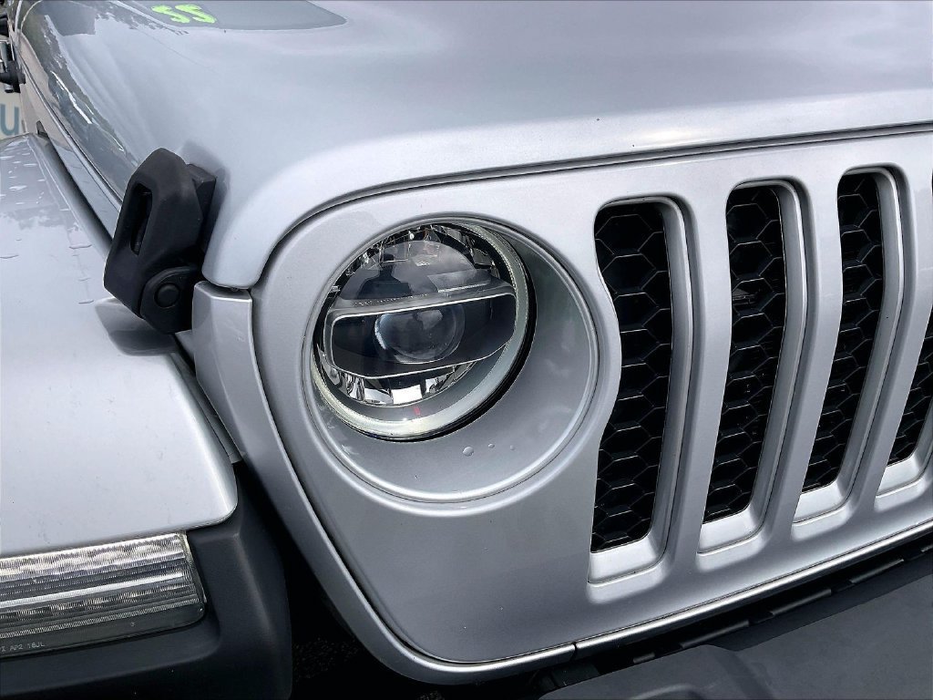 Used 2022 Jeep Gladiator Overland w/ Popular Equipment Package AWD/4WD image 29