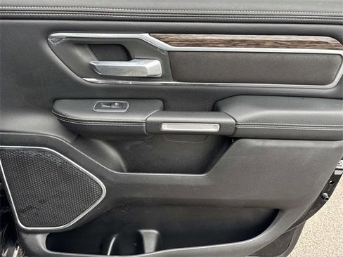 Used 2019 RAM 1500 Laramie image 20
