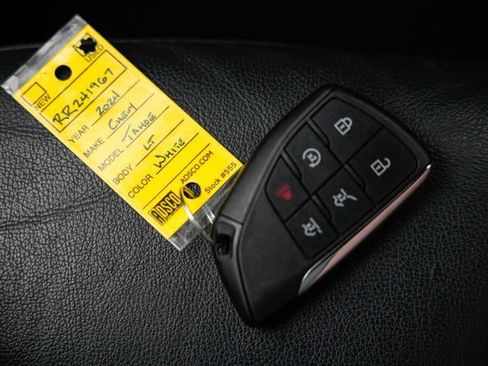 Used 2024 Chevrolet Tahoe LT AWD/4WD image 36