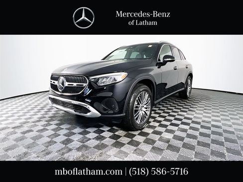 Certified 2025 Mercedes-Benz GLC 300 4MATIC image 1