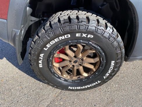 Used 2019 Jeep Cherokee Trailhawk w/ Cold Weather Group image 14