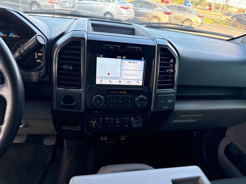 Used 2017 Ford F150 XLT w/ Equipment Group 302A Luxury image 12