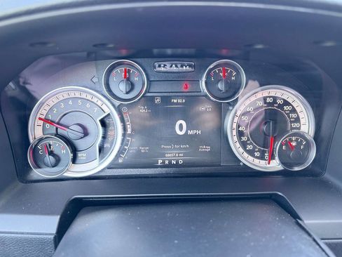 Used 2016 RAM 2500 Laramie w/ Convenience Group AWD/4WD image 10