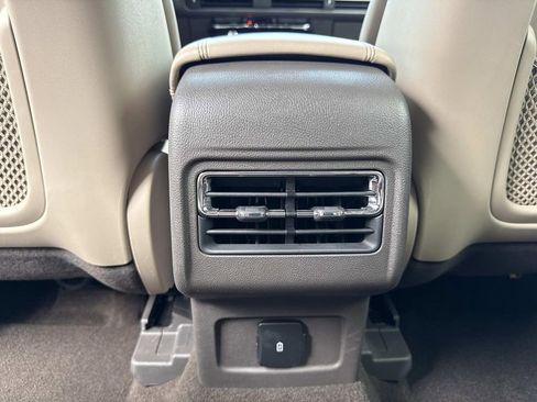 Certified 2023 Lincoln Corsair FWD image 16