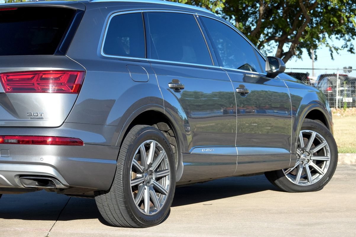 Used 2018 Audi Q7 3.0T Premium Plus w/ Premium Plus Package AWD/4WD image 36