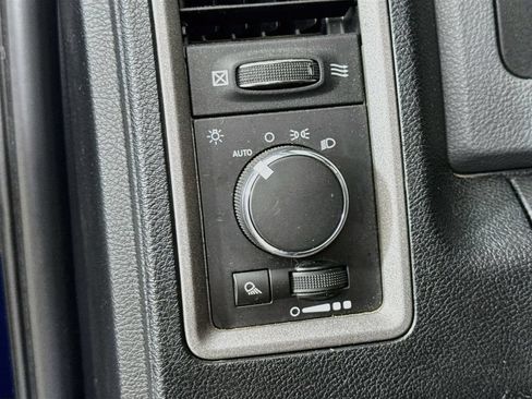 Used 2016 RAM 1500 Tradesman w/ Popular Equipment Group RWD image 11