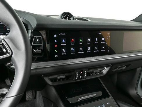 Certified 2025 Porsche Cayenne image 13