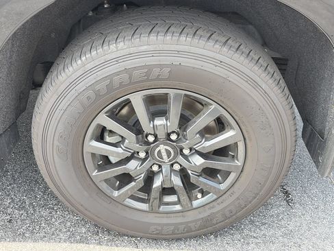 Certified 2025 Nissan Armada SV AWD/4WD image 9