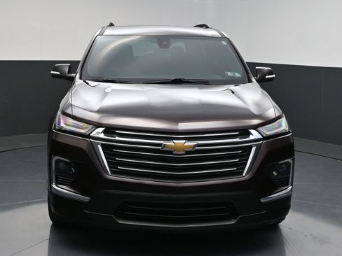 Used 2023 Chevrolet Traverse LT AWD/4WD image 2