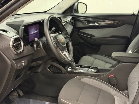 Certified 2024 Chevrolet TrailBlazer LT w/ LT Cold Weather Package image 10