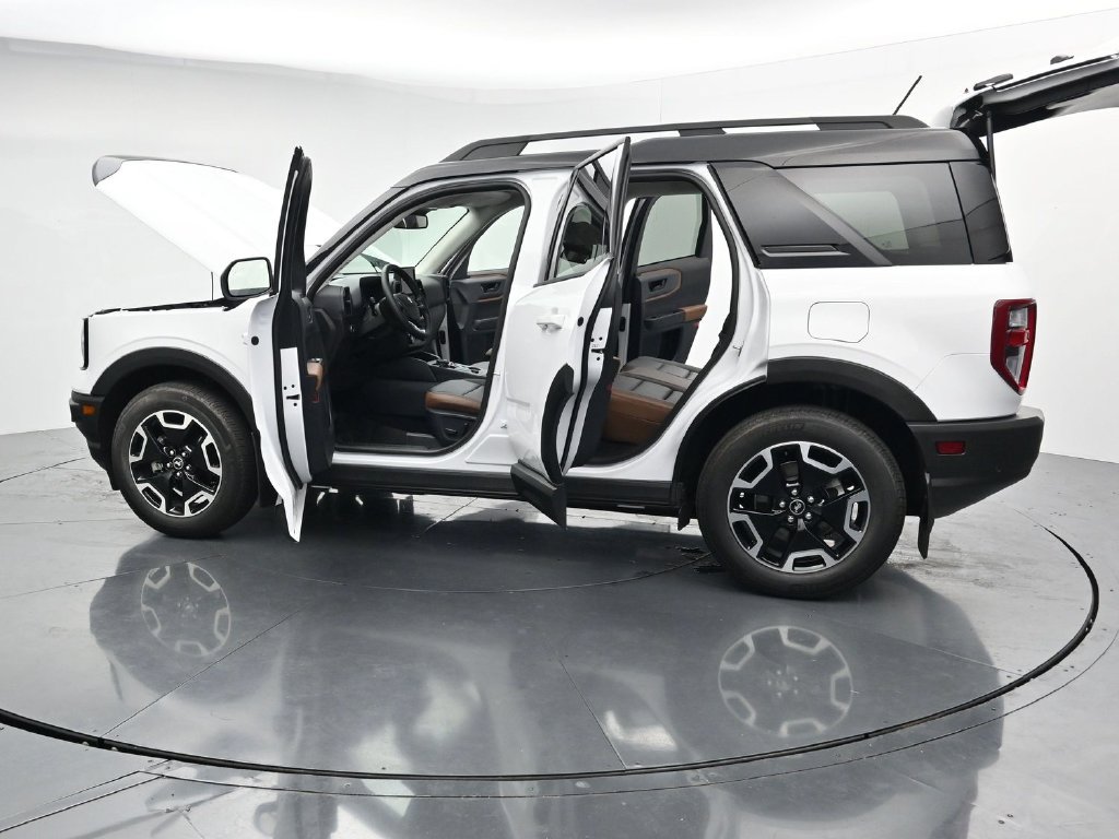 Used 2021 Ford Bronco Sport Outer Banks AWD/4WD image 43