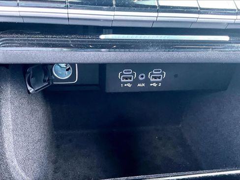 Used 2023 Jeep Wagoneer L 4WD image 31