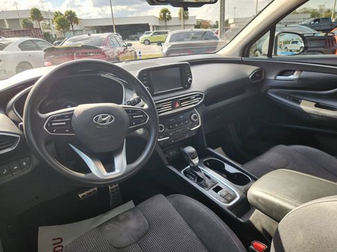 Used 2019 Hyundai Santa Fe SEL image 16