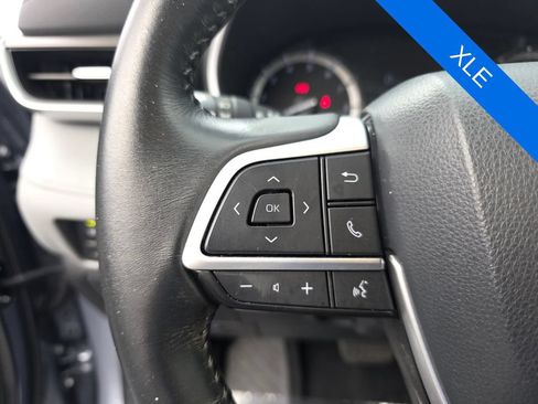 Used 2022 Toyota Highlander XLE FWD image 20