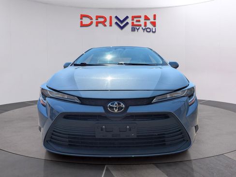 Used 2023 Toyota Corolla LE image 8