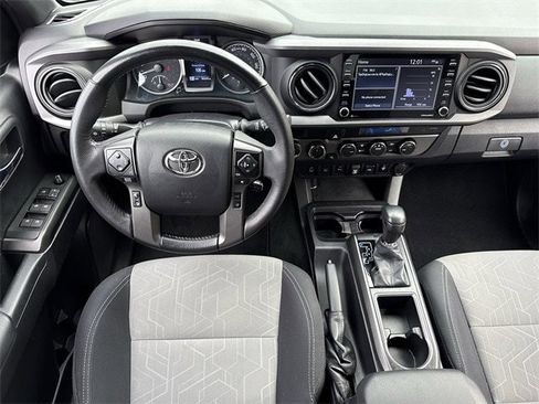 Used 2021 Toyota Tacoma TRD Off-Road image 13