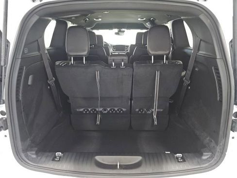 New 2026 Chrysler Pacifica Select image 18