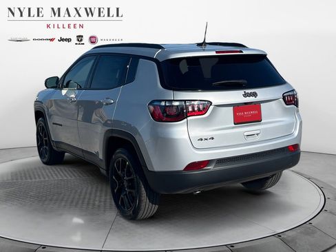 New 2026 Jeep Compass Latitude image 14