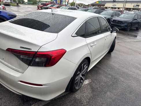 Used 2023 Honda Civic Touring image 8