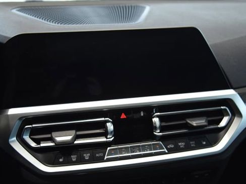 Used 2020 BMW 330i xDrive Sedan w/ Premium Package image 15