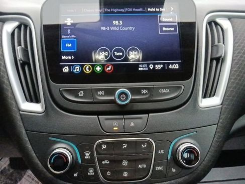 Used 2024 Chevrolet Malibu LT image 21