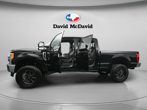 Used 2017 Ford F250 Lariat w/ Lariat Value Package AWD/4WD image 48