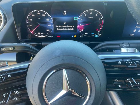 Certified 2025 Mercedes-Benz GLA 250 image 19