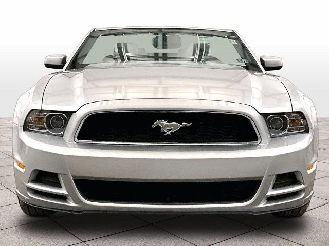 Used 2014 Ford Mustang Premium w/ Comfort Package RWD image 4