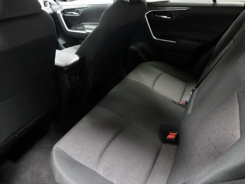 Used 2024 Toyota RAV4 XLE AWD/4WD image 21