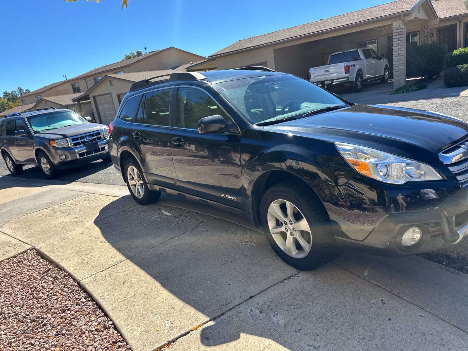 Used 2013 Subaru Outback 2.5i Limited w/ Moonroof Pkg AWD/4WD image 4