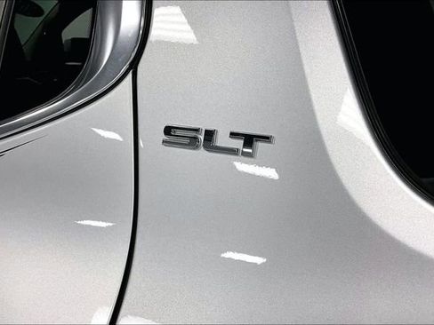 Used 2019 GMC Acadia SLT image 25