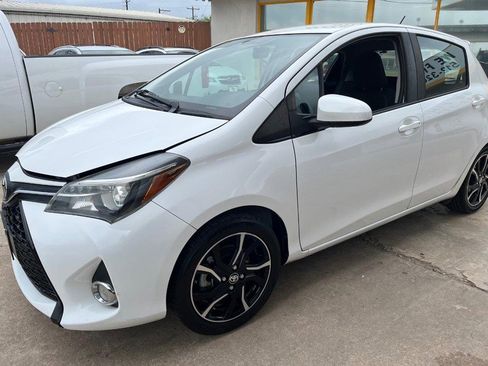 Used 2015 Toyota Yaris SE image 2