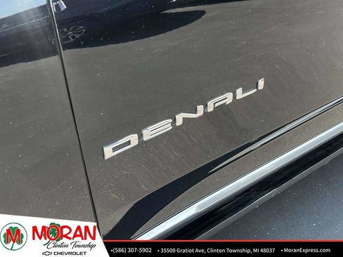 Certified 2023 GMC Yukon Denali w/ Denali Reserve Package AWD/4WD image 10