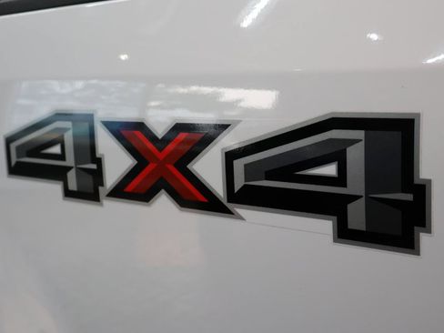 Used 2017 Ford F250 XL w/ Power Equipment Group AWD/4WD image 13