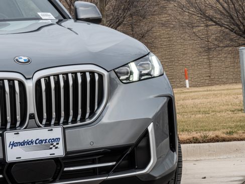 Certified 2025 BMW X5 xDrive40i w/ Climate Comfort Package image 7