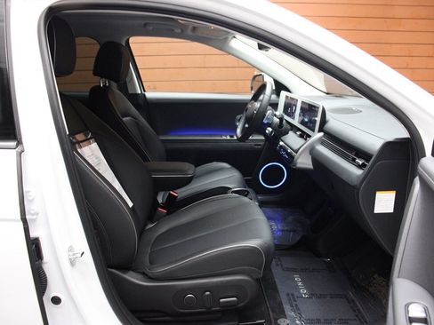 Used 2024 Hyundai Ioniq 5 Limited image 23