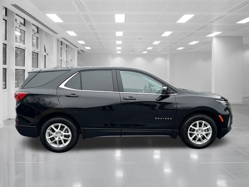 Certified 2024 Chevrolet Equinox LT w/ LPO, Floor Liner Package image 4