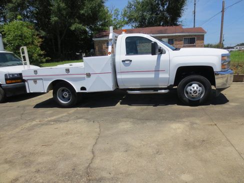 Used 2015 Chevrolet Silverado 3500 W/T RWD image 1