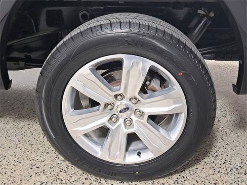 Used 2020 Ford F150 Platinum w/ Equipment Group 701A Luxury image 8