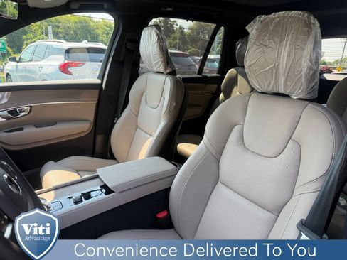 New 2026 Volvo XC90 T8 Ultra w/ Lounge Package AWD/4WD image 13