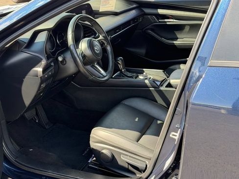 Used 2024 MAZDA MAZDA3 s FWD image 11