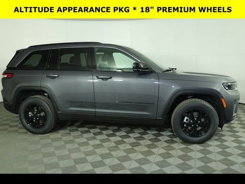 New 2026 Jeep Grand Cherokee Altitude AWD/4WD image 8