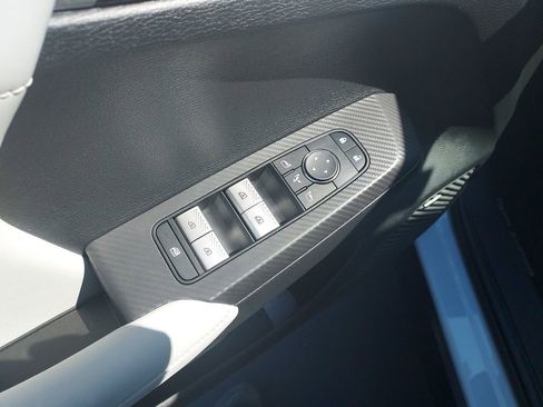 Used 2025 Mitsubishi Outlander SE FWD image 19