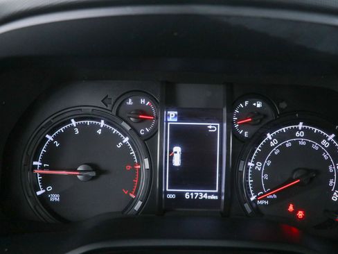 Used 2023 Toyota 4Runner SR5 Premium w/ Moonroof Package AWD/4WD image 16