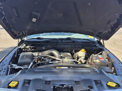 Used 2016 RAM 1500 Classic SLT image 14